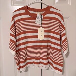 NWT Vine & Love Orange/White Short Sleeve Top Size S